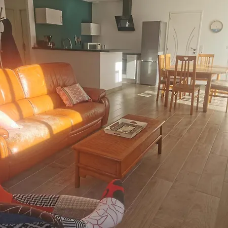 Holiday home Aux Portes De Chausey *